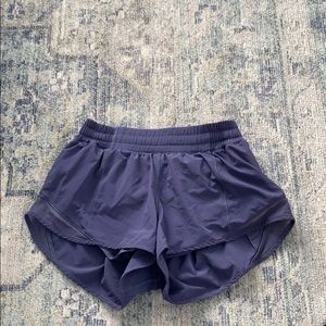Lululemon Hotty Hot shorts